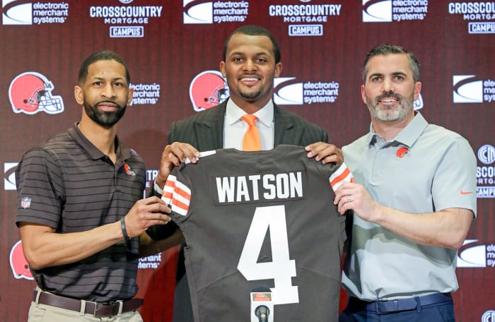 Watson, with coach Kevin Stefanski (right) and general manager Andrew Berry.